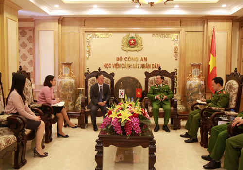Tiếp xã giao Trưởng đại diện Văn phòng KOICA tại Việt Nam